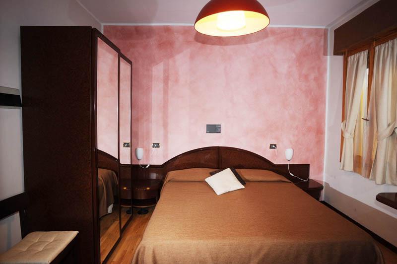 Drake Hotel Maranello Kamer foto